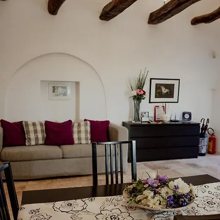 Trulli Paparale * ألبيروبيللو