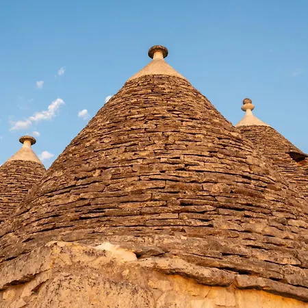 Trulli Paparale بيت للعطل