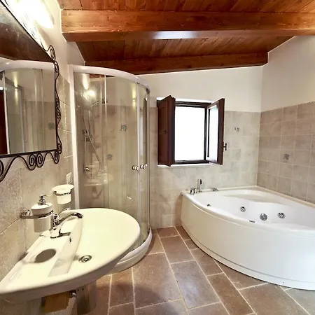 بيت للعطل Trulli Paparale