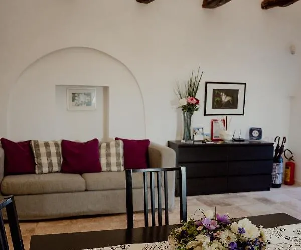 Trulli Paparale * Alberobello